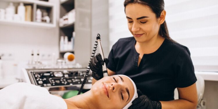 L'anarchie des salons de beauté au Maroc
