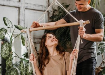 entzückendes-junges-paar-zusammen-ikigai-marokko-marokkanisches-wohlbefinden