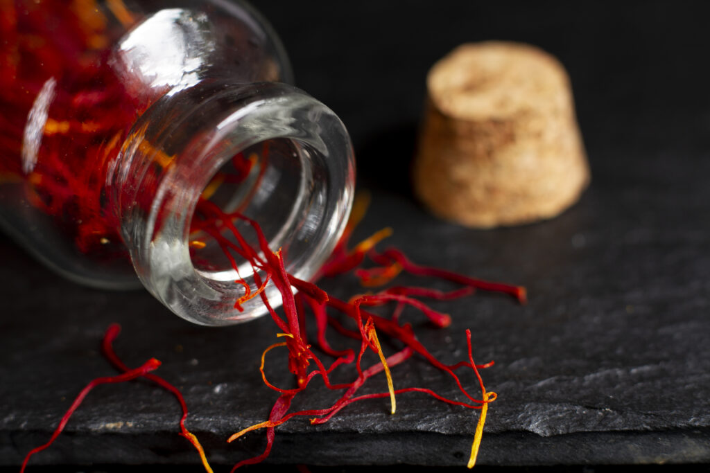 close-up-saffron-still-life-arrangement