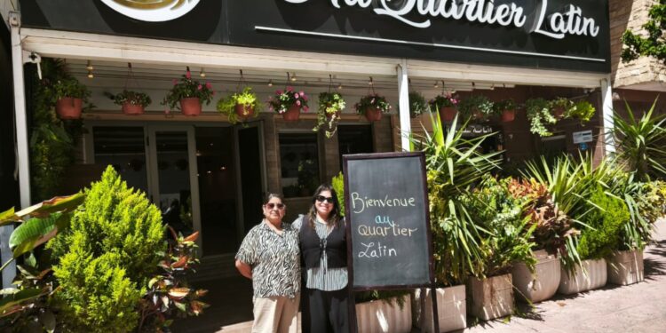 au quartier latin french restaurant kenitra morocco exterior Verónica Lebon and mother Nohemi Chavez