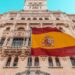 Marokkaanse staatsnationals ontvangen Spaanse burgersurkunden bij een naturalisatieceremonie in Spanje