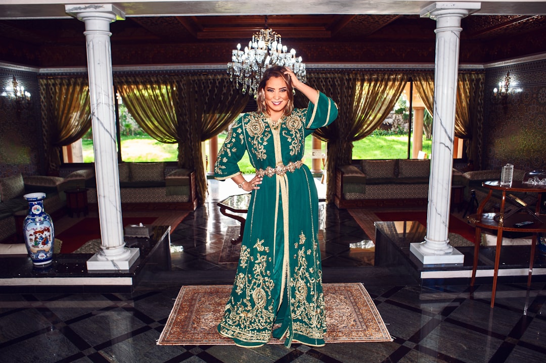 A Moroccan designer presents a collection inspired by textile heritage, reflecting the ambition of Moroccan designers today.
